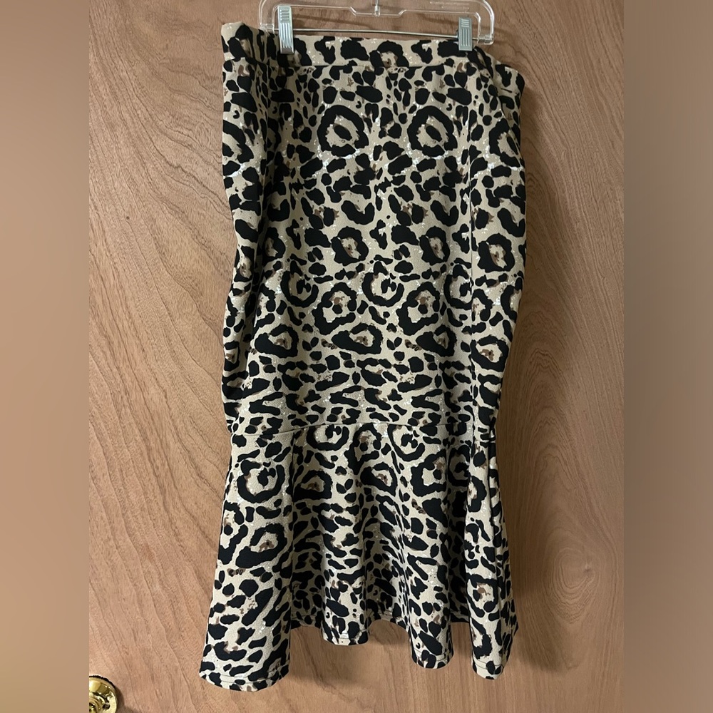 Black and brown leopard skirt